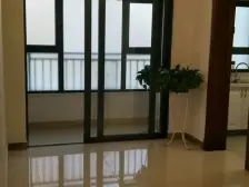 恒大山水城精装修三居室,拎包入住,省心省力