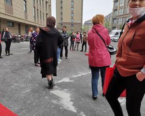 红星嘉苑,采光好,环境好,出行方便,诚心出售