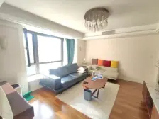 中海馨园 135平3居 南北向精装修,看中价格可谈