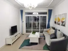 中房蔚蓝海岸 2楼,两室两厅 全新精装拎包入住 全明通透