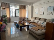 桃园西新邨4室2厅1卫南朝向27.00万元出售