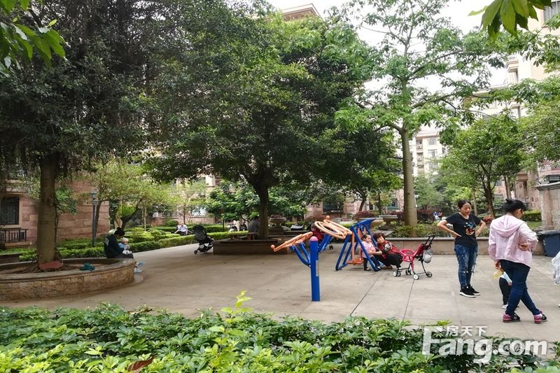 小区相关图