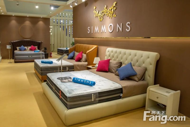 Simmonsϯ��˼ʢ�����౱�����ʼҾ�չ
