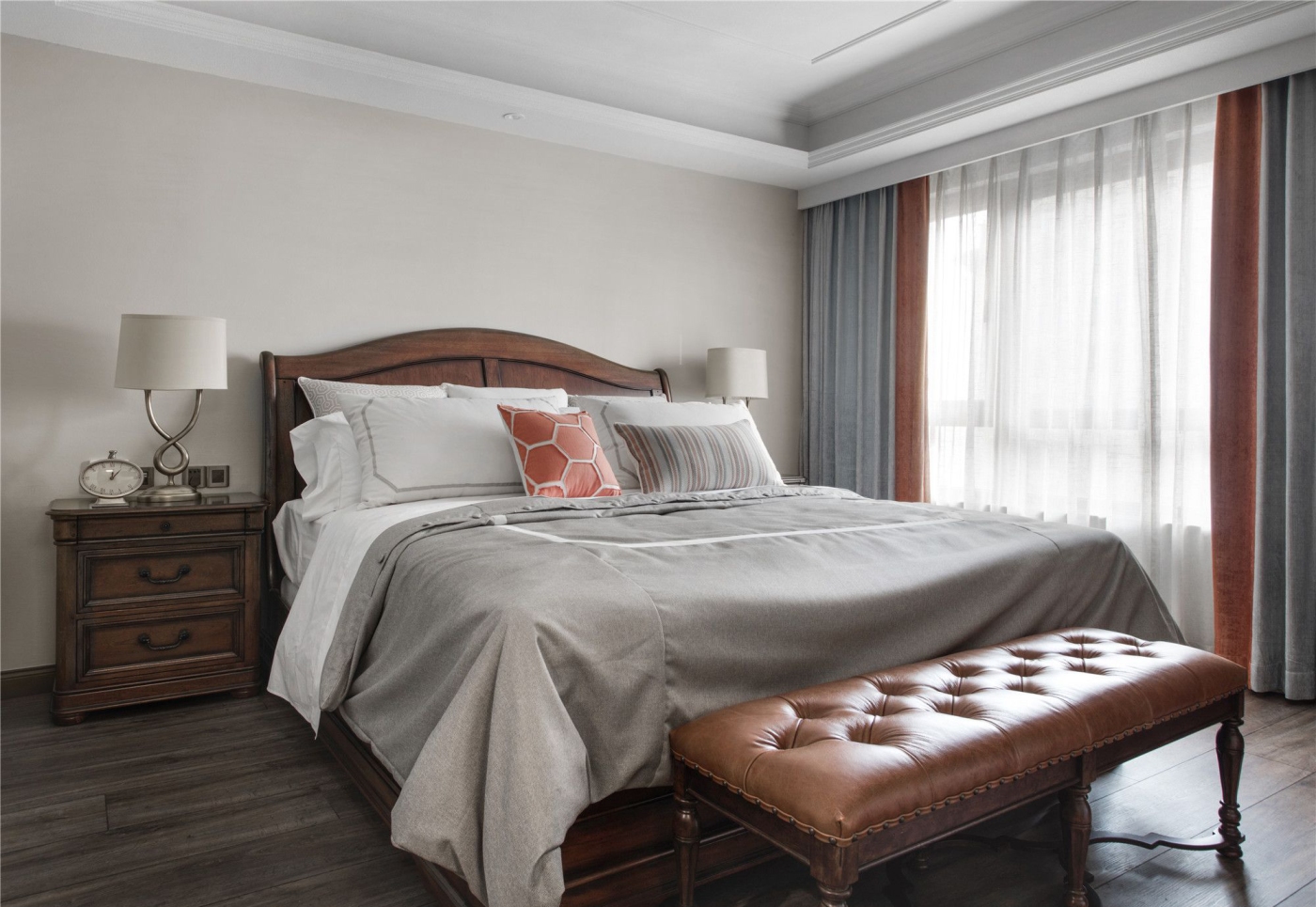 东缘公寓实例，80平米的二居室，质感与时尚并存的美式风装修。
